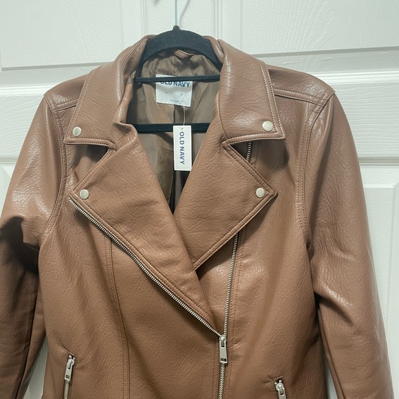 Large brown faux leather jacket with belt - Picture 2 of 6